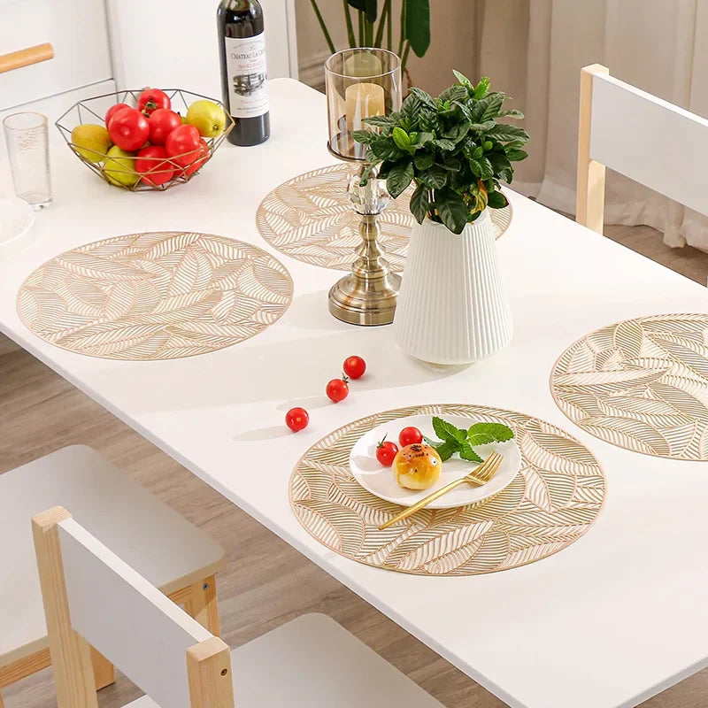 Leaf-Shaped Gold Placemats – Set of 4/6, PVC Cutout Design