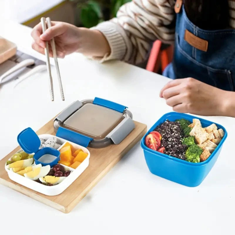 Salad lunch box, 37-oz bowl, 3 compartments, 2-oz sauce container for toppings or snacks.
