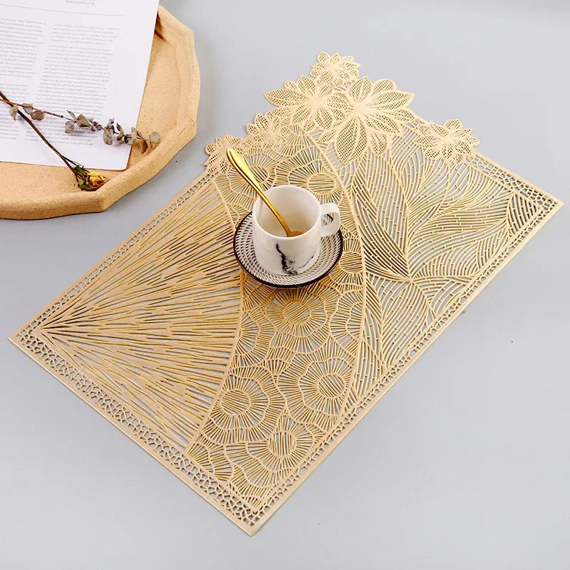 Leaf-Shaped Gold Placemats – Set of 4/6, PVC Cutout Design