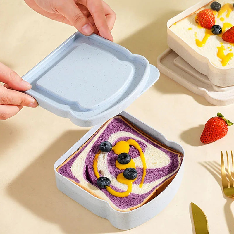 1/4 sandwich container, toast-shaped plastic lunch box, reusable for work or student meals.