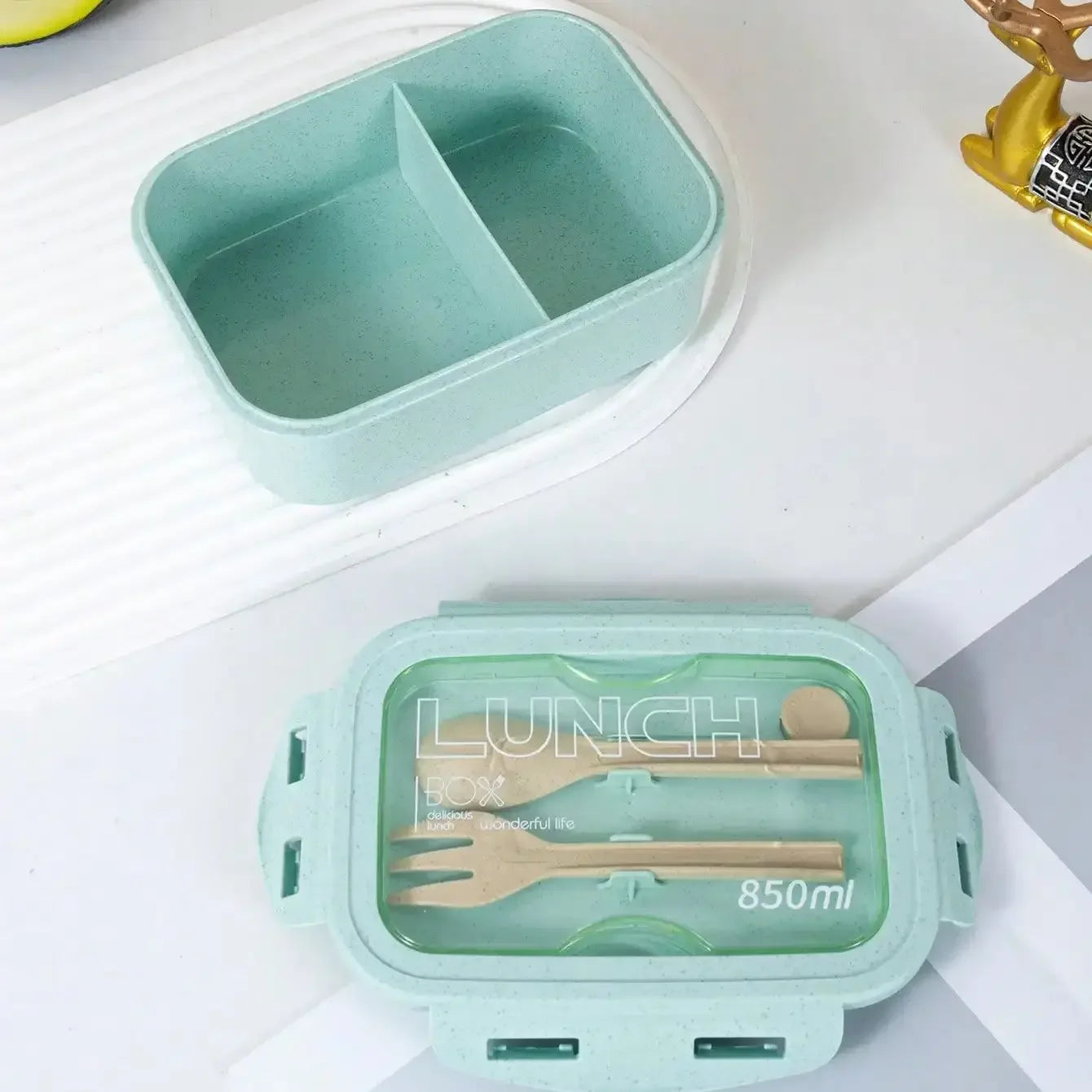 1pc solid color square lunch box, sealed with tableware, microwave-safe for office workers.