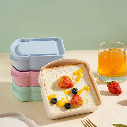1/4 sandwich container, toast-shaped plastic lunch box, reusable for work or student meals.