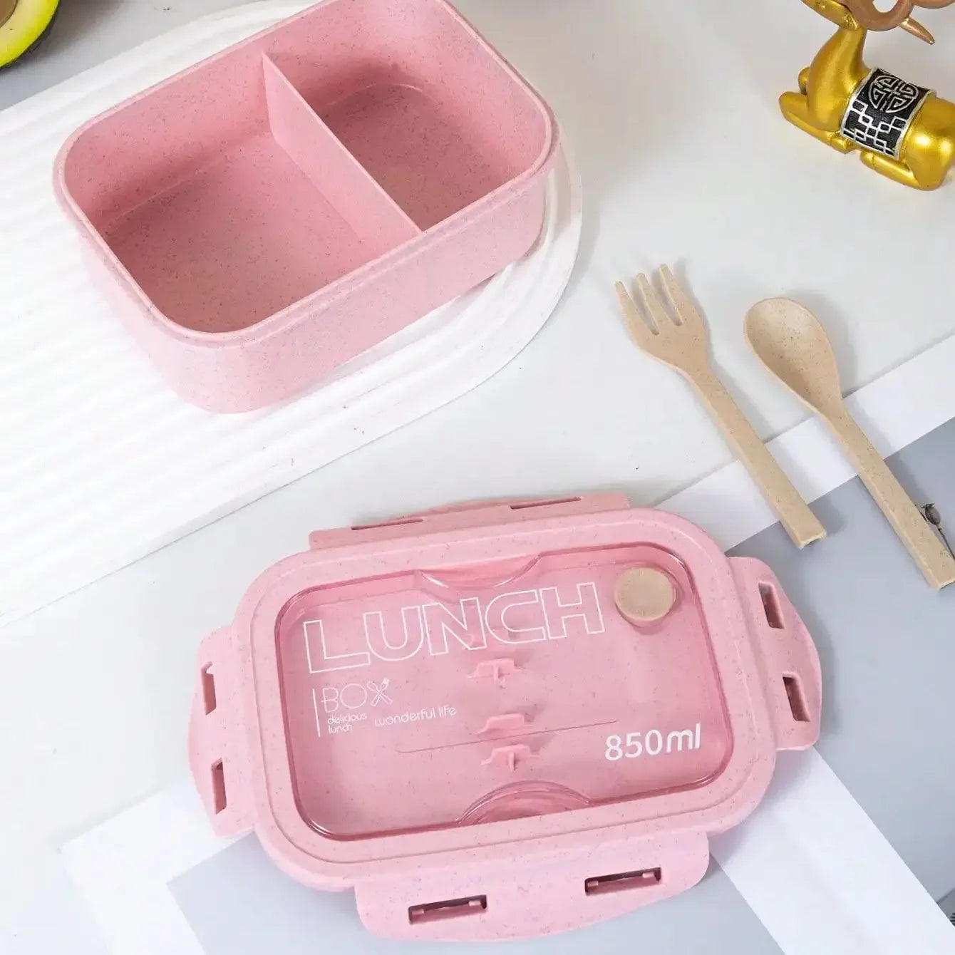 1pc solid color square lunch box, sealed with tableware, microwave-safe for office workers.
