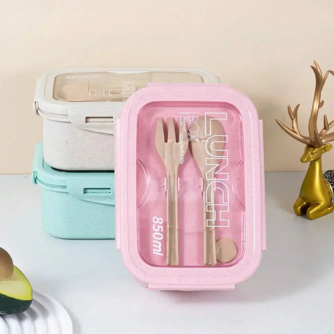 1pc solid color square lunch box, sealed with tableware, microwave-safe for office workers.